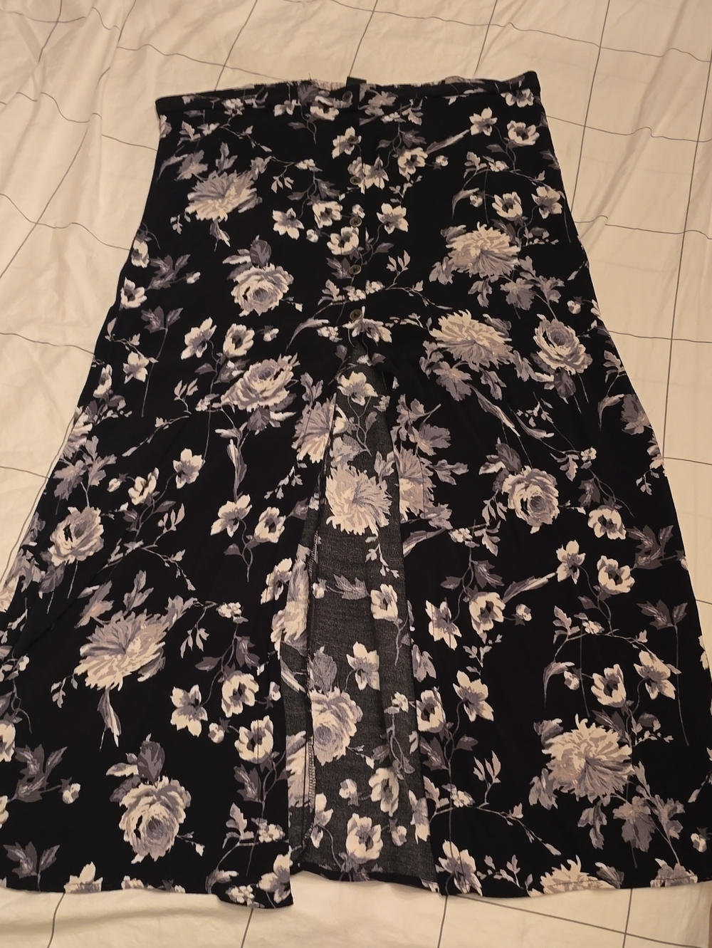 Floral Front-Slit Midi Skirt - Black with Cream Floral XL